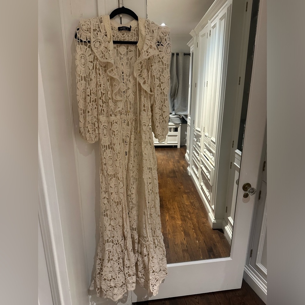 Elegant Lace Maxi Dress